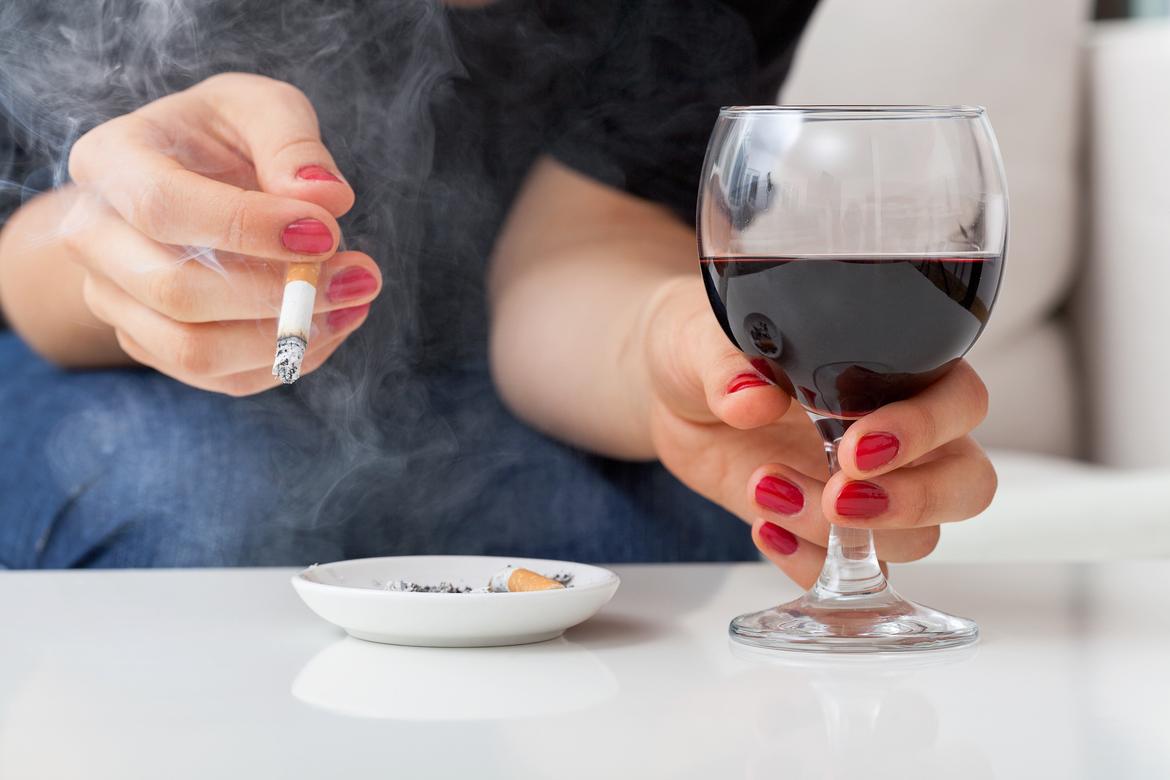Ditching Bad Habits: How Smoking and Excessive Drinking Affect Vein Health